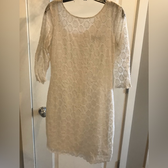 Calypso White Lace Overlay Crewneck 3/4 Sleeve built in Slip Size Medium - Picture 8 of 12